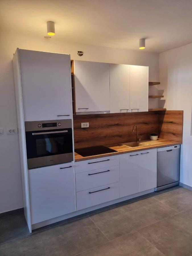 Apartment Mate Sukošan المظهر الخارجي الصورة