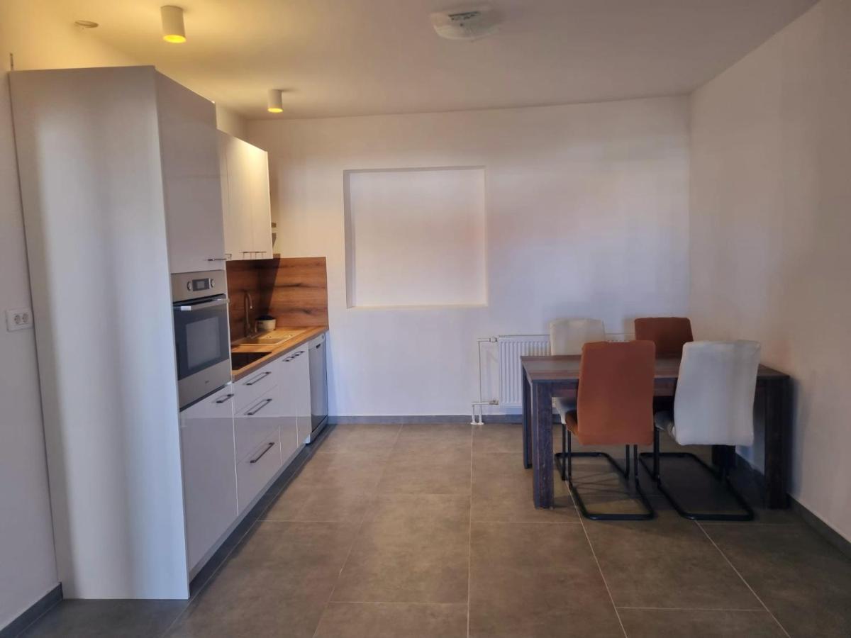 Apartment Mate Sukošan المظهر الخارجي الصورة