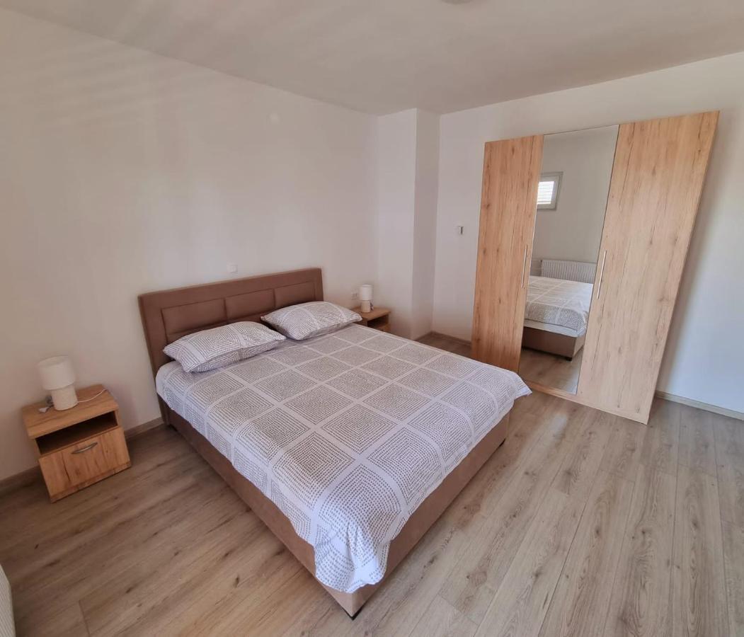 Apartment Mate Sukošan المظهر الخارجي الصورة